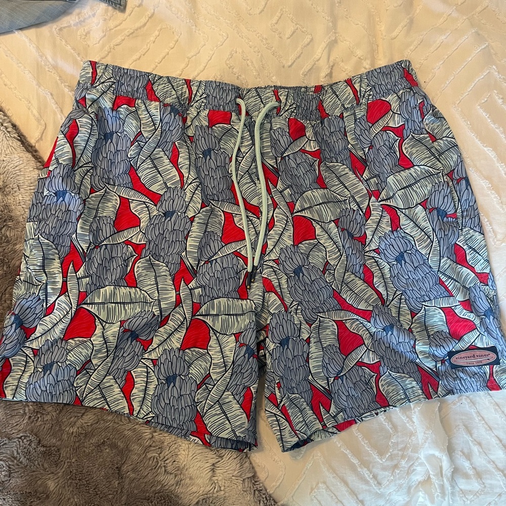 Vineyard Vines Men’s XL Bathing Suit